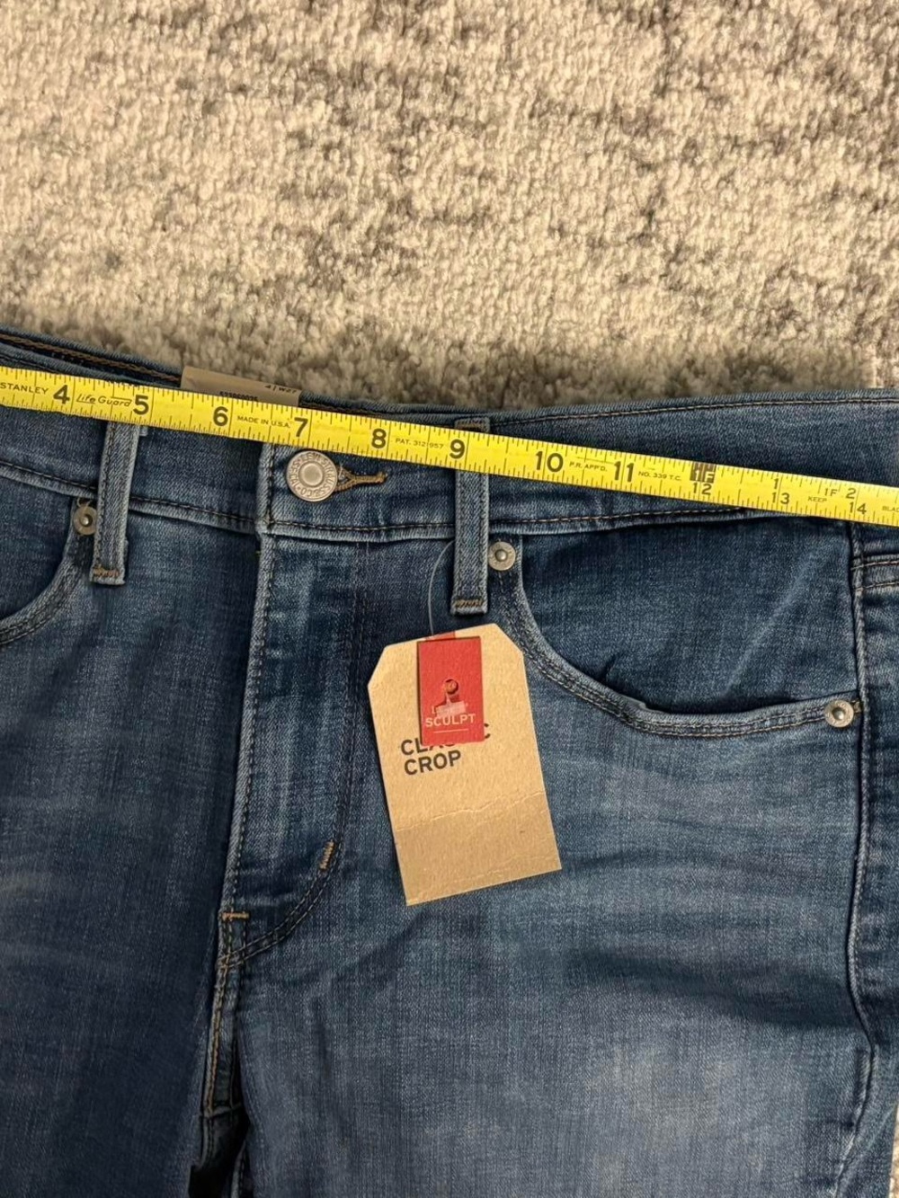 Women’s Levi’s Classic Cropped Blue Jeans Brand New With Tags Size 4 W27 - Picture 5 of 8